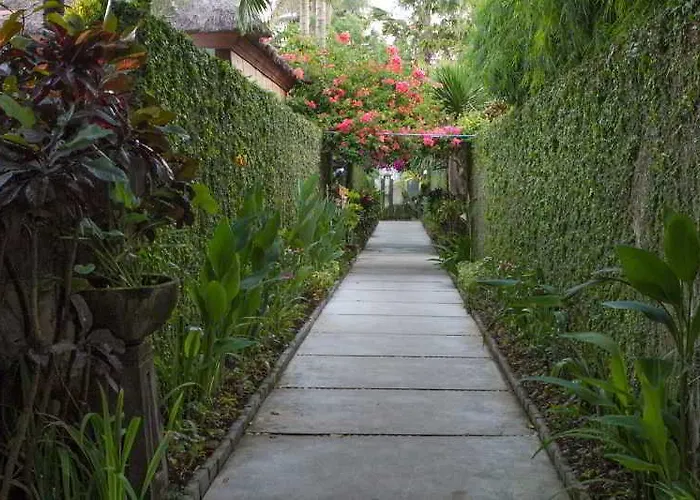 Bali Baliku Private Pool Hotel 4*